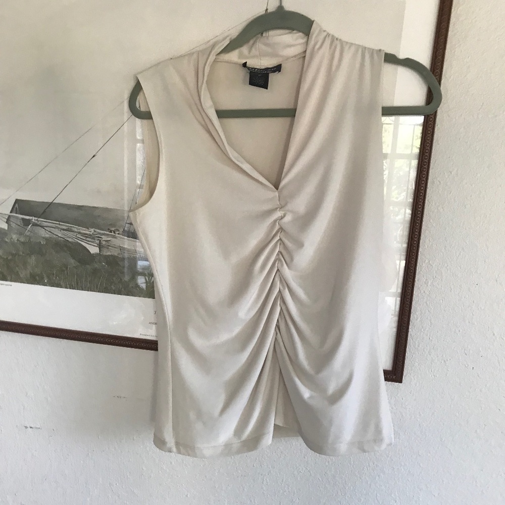 Fitted blouse made in Canada